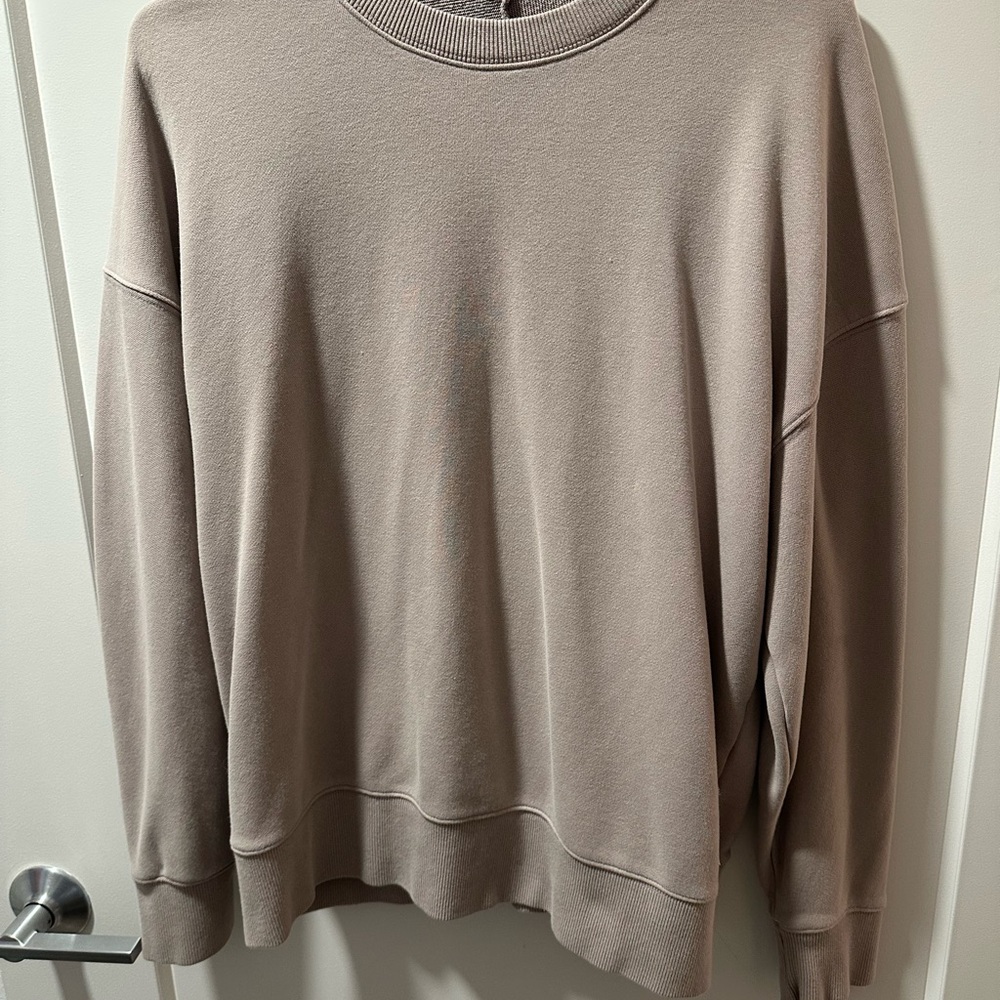 Vuori Women's Taupe Sweatshirt
